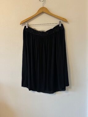 Velvet by Graham and Spencer Black Jersey Embellished Waist Skirt | Size Medium